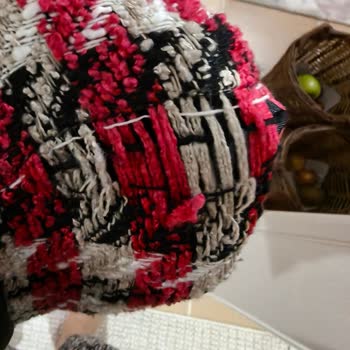 Kısa Sürede Tüvit Etek Cekette Şiddetli Deformasyon Ve İplik Atması