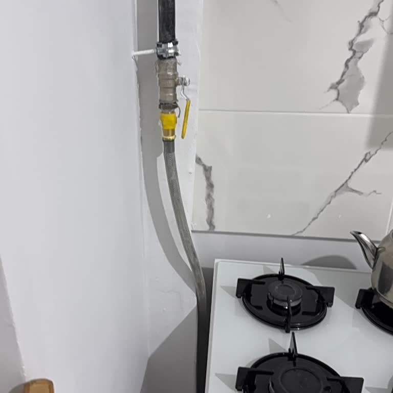 Aksa Doğalgaz'dan Aynı Kat Dairesine Gaz Açılırken Benim Daireme Red