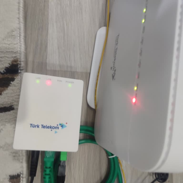 Fiber İnternet Kesintisi Ve Müşteri Hizmetlerinde Yetersiz Yardım