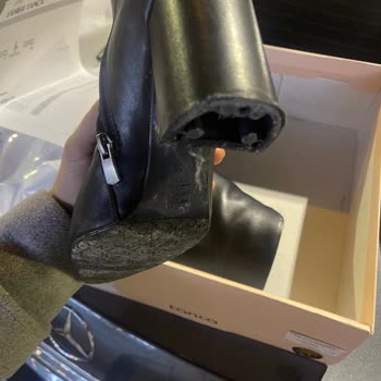 Topuk Altı Malzeme Sorunu 25 Gün İçinde Çöktü Ve Değişim Talebi