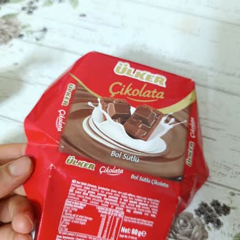 Şok Market’te Bozuk Ülker Çikolatası Tadı Ve Rengi Şikayet