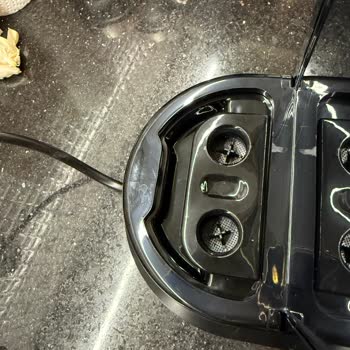 Çizik Ve Lekeli Gelen DeLonghi Kahve Makinesinin İadesi Ve Yeni Sıfır Ürün Talebi