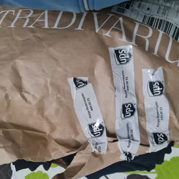 Hasarlı Paket Ve Eksik Ürün Şikayeti: Stradivarius Ve UPS Türkiye