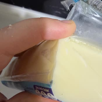 Küflü Kaşar Peyniri Şikayet Ve İade Talebi