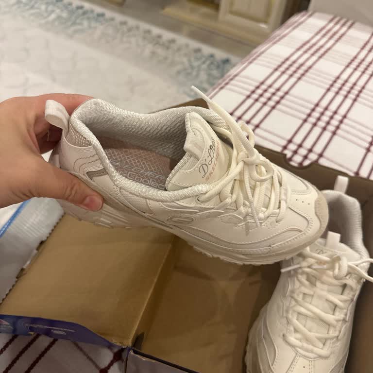 Marmara Forum SuperStep'den Aldığım Skechers Ayakkabısında Kötü Koku Ve Değişim Talebi