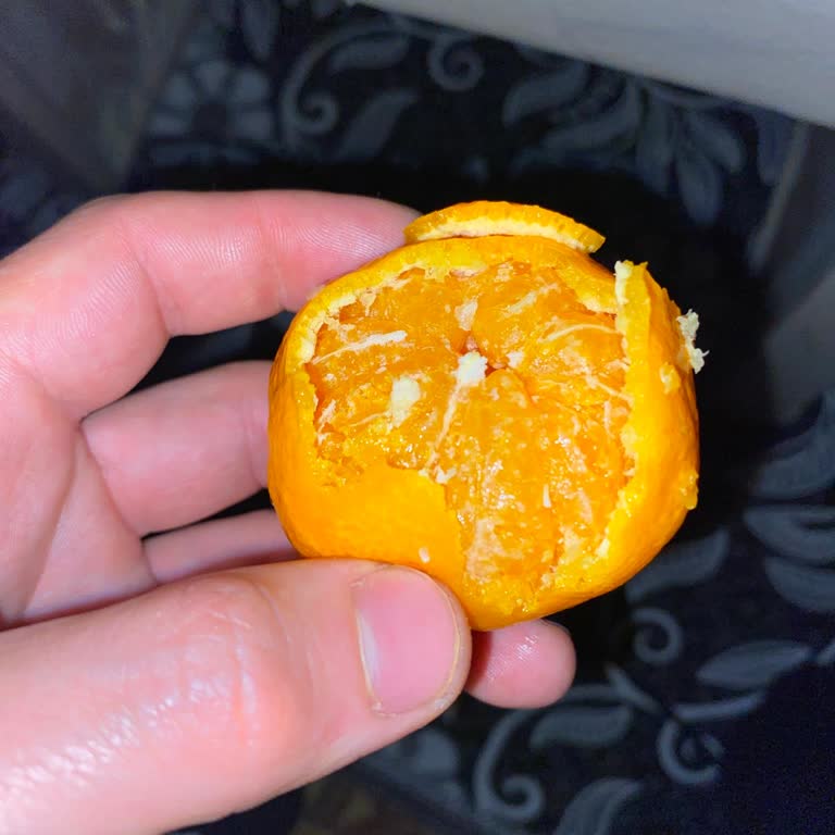 Migros Ezik Ve Çürük Meyveler, Logo Yokluğu Güveni Sarsıyor