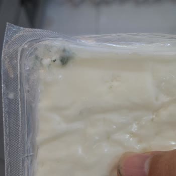 Koçtaş Şubesinde Satın Aldığım Peynir Küflü Çıktı, İade Talep Ediyorum