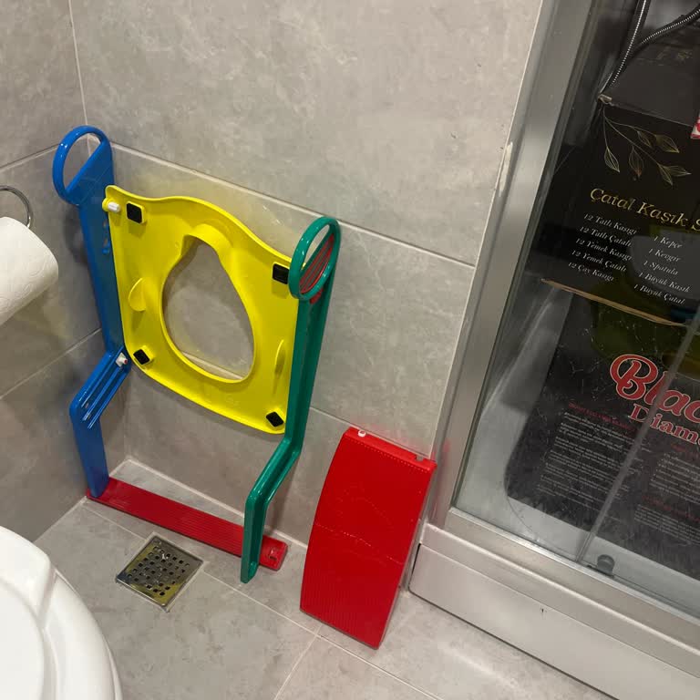 Kısa Sürede Kırılan Tuvalet Basamağı İçin Değişim Talebi