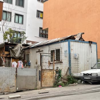 Konteyner Kirliliği Ve Hijyen Sorunu İçin Acil Çözüm Talebi