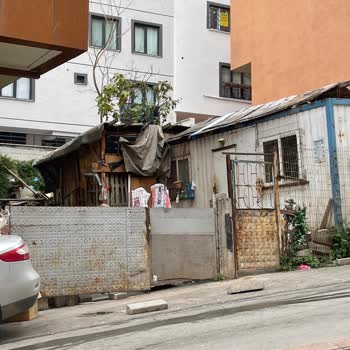 Konteyner Kirliliği Ve Hijyen Sorunu İçin Acil Çözüm Talebi