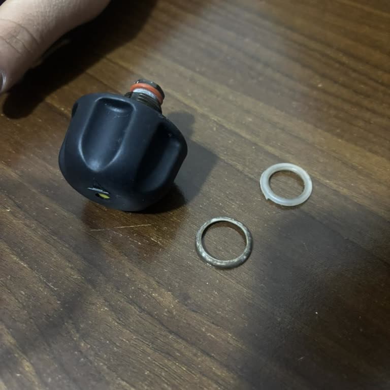 Buharlı Temizlik Makinesinde Kapak Sızıntısı Ve Cevapsız İletişim