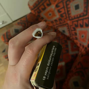 Marlboro Edge Sigara Paketlerinde Boş Sigara Sorunu