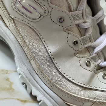 Skechers D’Lites Ayakkabısında Hızlı Kumaş Dökülmesi Ve Taban Çökmesi: Değişim Ve İade Talebi