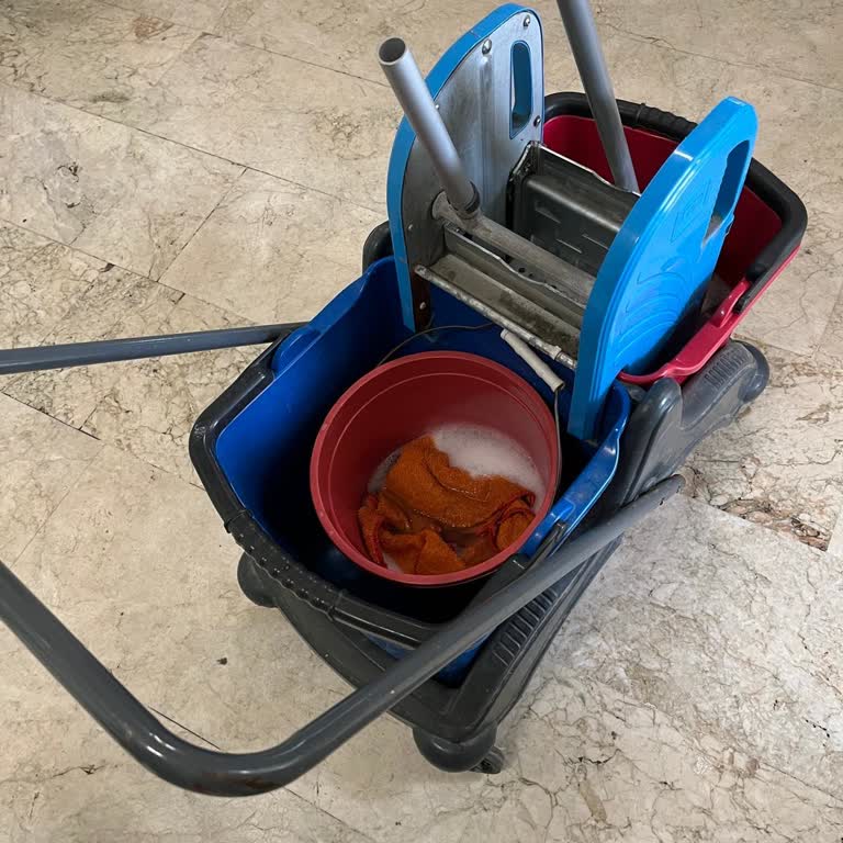 Tek Bezle Oda Temizliği Enfeksiyon Riskini Artırıyor