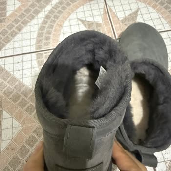 Ugg Ayakkabısındaki Tüy Artışı Ve Red Edilen İade Talebi