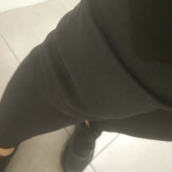 Stradivarius Pantolon Kısa Sürede Ayıplı Dikiş Sorunu Yaşadı Ve Değişim İstedi