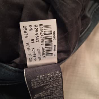 Mavi Kot Pantolon Üç Ayda Yırtıldı