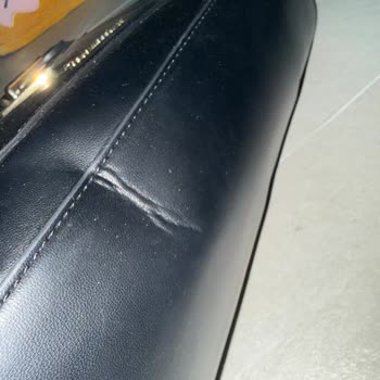 Moschino Deri Çanta Hızlı Hasar Ve Garanti İhlali