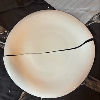 Kırık Servis Tabağı İçin Değişim Talebi, Müşteri Hizmetlerinden Geri Dönüş Yok