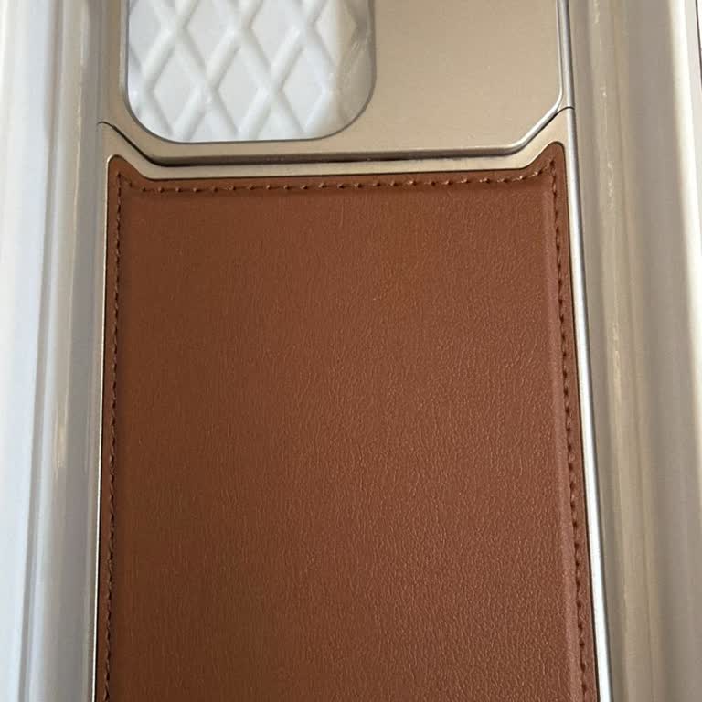 Watch Of Royal Metal Kılıf Telefonu Isıtıyor Ve İnterneti Kesiyor, Firma İadeyi Reddediyor