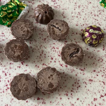 Ülker Çikolatin Paketi İçinde Kurt Çıktı