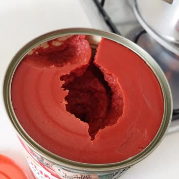 Yurdum Domates Salçası’nda Kullanılmış Görünüm Ve Hijyen Sorunu