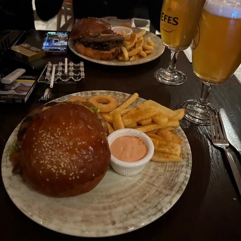 Kırıntı Restaurant Zehirlenme Vakası!