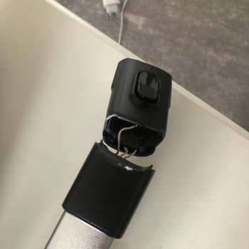 Tekrarlanan Parça Kırılmaları Ve Üç Servis Ziyareti Nedeniyle Philips XC7040 Ürün Değişimi Talebi