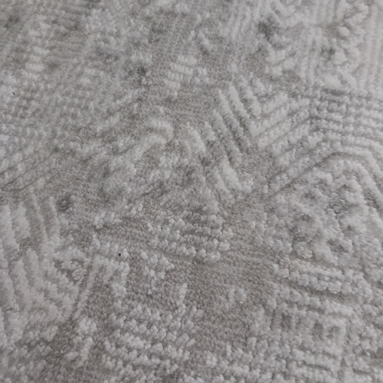 Pierre Cardin Halıdaki Sertleşme Sorunu Ve Mağaza Çalışanının Agresif Tutumu