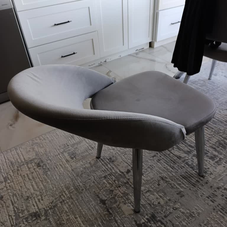 Garanti Kapsamında Çöken Sandalyeler Ve Müşteri Hizmetleri İhmali