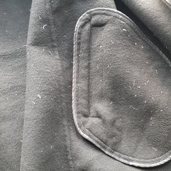 Tuğba Giyim Kaz Tüyü Kabanı İçinden Aşırı Tüy Döküyor