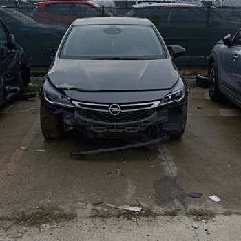 Kasko Dosyası İletilmedi Ve İkame Araç Sağlanmadığı İçin Mağdur Müşteri