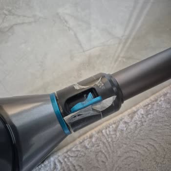 Fakir X Plus 7686 Dikey Süpürge Parçaları Kırıldı, Garanti Kapsamında Ücretsiz Onarım İstiyorum