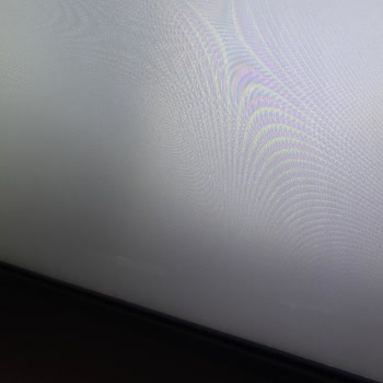 Servis Sonrası Oluşan Ekran Lekeleri Nedeniyle TV Değişimi Talebi