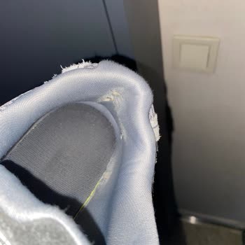 Skechers Ayakkabısının Kısa Sürede İç Yırtılması Ve Değişim İsteği