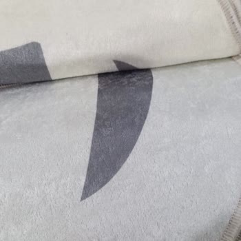 Renk Uyumsuzluğu Ve Defolu Halılar, Cevapsız İletişim