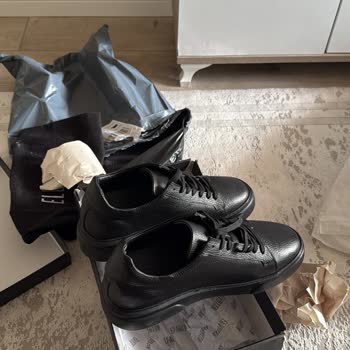 Sol Tek Ve Yanlış Numara Ayakkabı Gönderimi