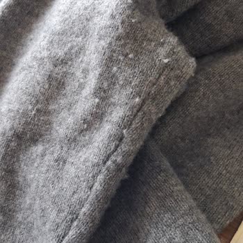 Massimo Dutti Hilltown İzmir’de Yün Hırkada Tüylenme ve İade Reddi