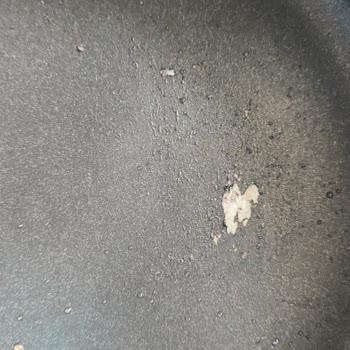 Ayıplı Taç Döküm Tencere İçinde Kabarcık Ve Yüzey Soyulması