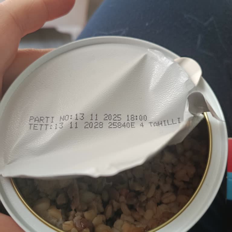 Dardanel Ton Salatasında Taş Parçası Ve Hijyen Sorunu