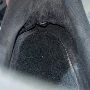 New Balance Ayakkabısının Hızlı Yırtılması Ve Mağaza İncelemesindeki Haksızlık