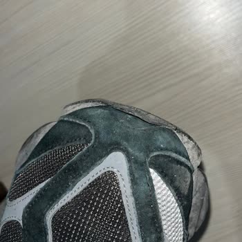 New Balance Ayakkabısının Hızlı Yırtılması Ve Mağaza İncelemesindeki Haksızlık