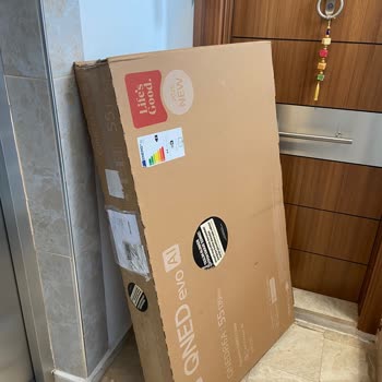 Kapıya Bırakılan Kırık Televizyon Ve Yanıtsız Müşteri Hizmeti