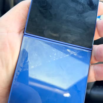 Doruk İletişim Turkcell Bayisinde Kaplama İşlemi Kalitesiz Ve Çabuk Soyuldu