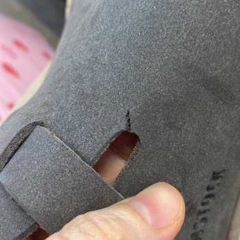 Üçüncü Gün Yırtılan Terlik, Değişim Ürünü De Hasarlı, Cevap Yetersiz