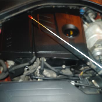 BMW 1.16i Yağ Çubuğu Kırıldı, Ücretsiz Değişim Talebi