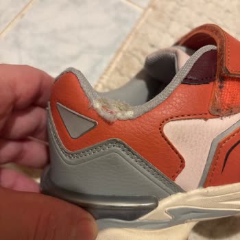 Çocuk Ayakkabısındaki Dikiş Sorunu Ve Mağazanın Görsel İnceleme Reddeti