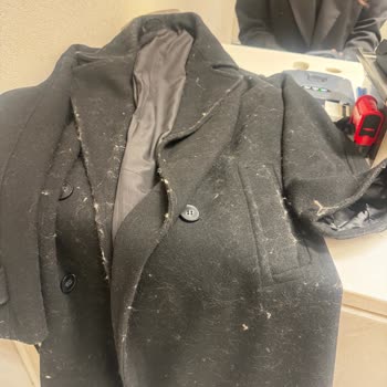 Zara Mağazasındaki Hızlı Tüylenen Kaban Değişim İsteği