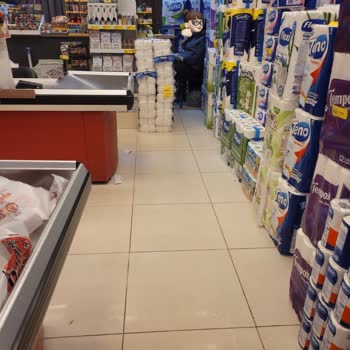 İki Kasa Açılmadı, Müşterilere Ayrımcılık Ve Kaba Tutum