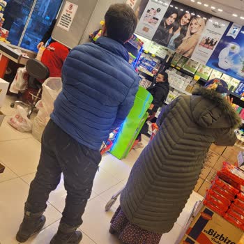 İki Kasa Açılmadı, Müşterilere Ayrımcılık Ve Kaba Tutum